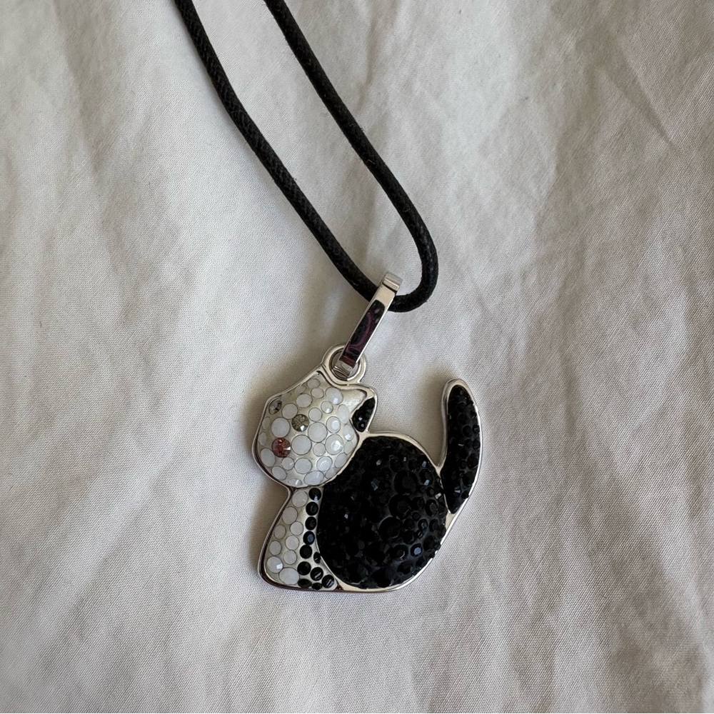 HOLD - cat pendant